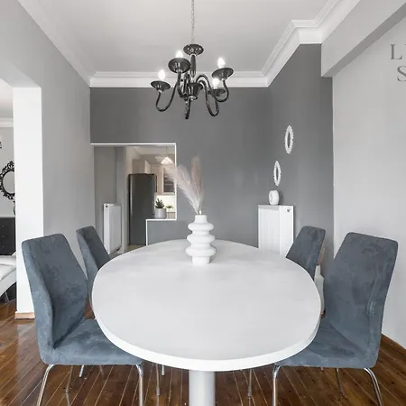 Ayama Residence, The Luxury
