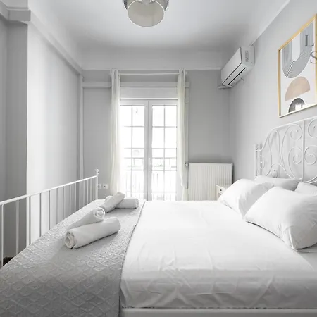 Ayama Residence, The Luxury Apartament