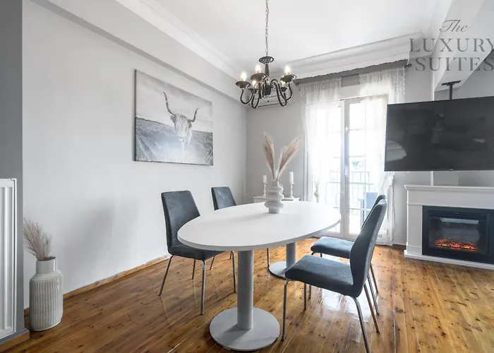 Ayama Residence, The Luxury شقة